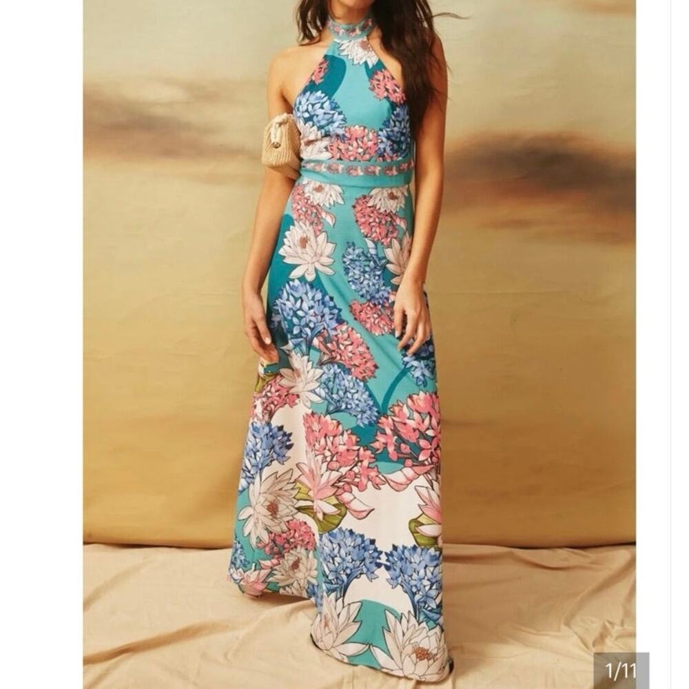 Agua Bendita Darmy blue floral
Maxi halter Dress Large